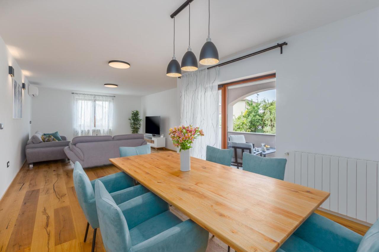 Es Residence Rovinj Bagian luar foto